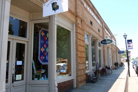 Charlotte Malls and Shopping Centers: 10Best Mall Reviews Ballantyne Village